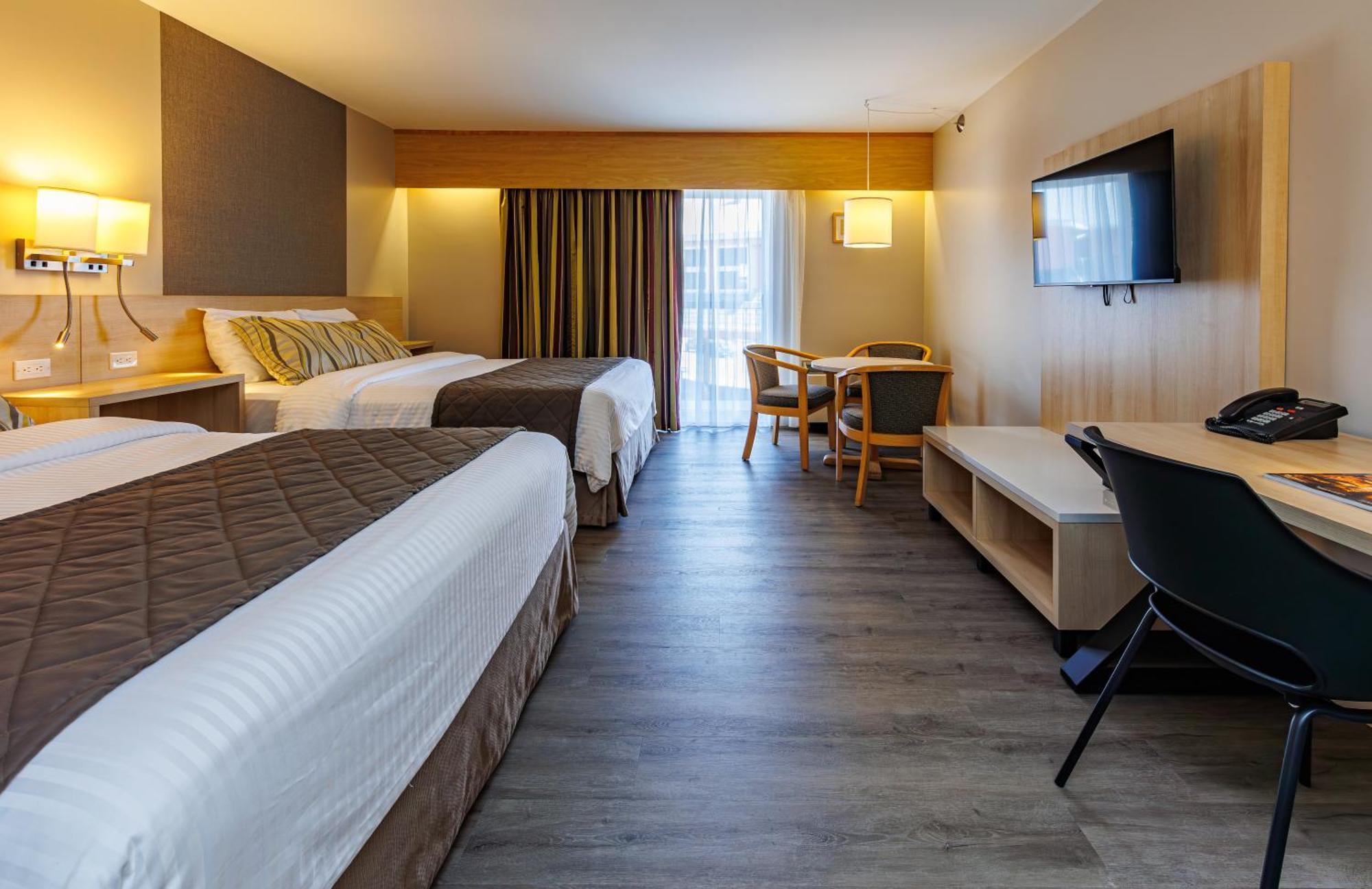 Hotel-Motel Castel De La Mer La Malbaie Ngoại thất bức ảnh