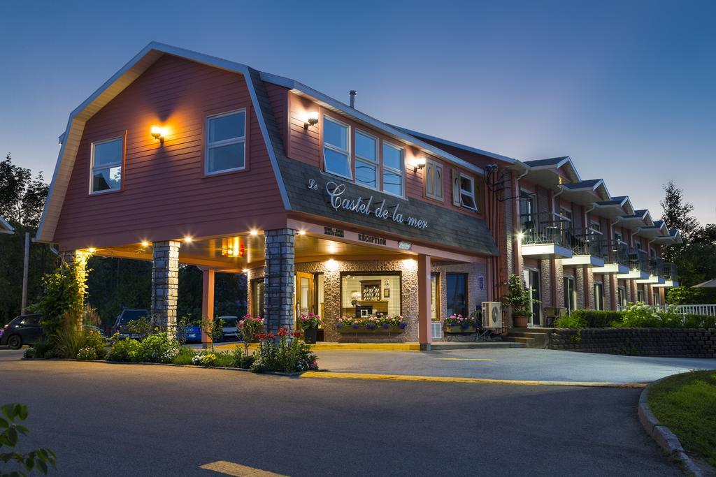 Hotel-Motel Castel De La Mer La Malbaie Ngoại thất bức ảnh